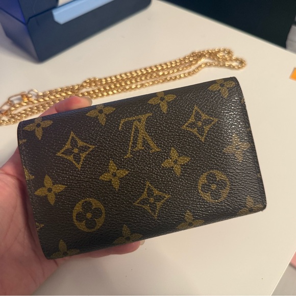 Louis Vuitton Tresor wallet in Monogram - Picture 6 of 16